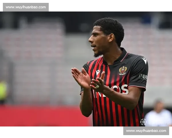 罗马诺确认曼联接触沃特金斯:红魔锋线引援进入实质性阶段